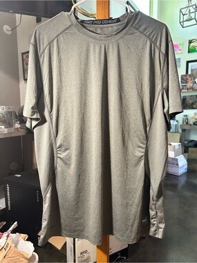 Nike Pro Combat Men's Short Sleeve Training Tee Shirt Dri-fit